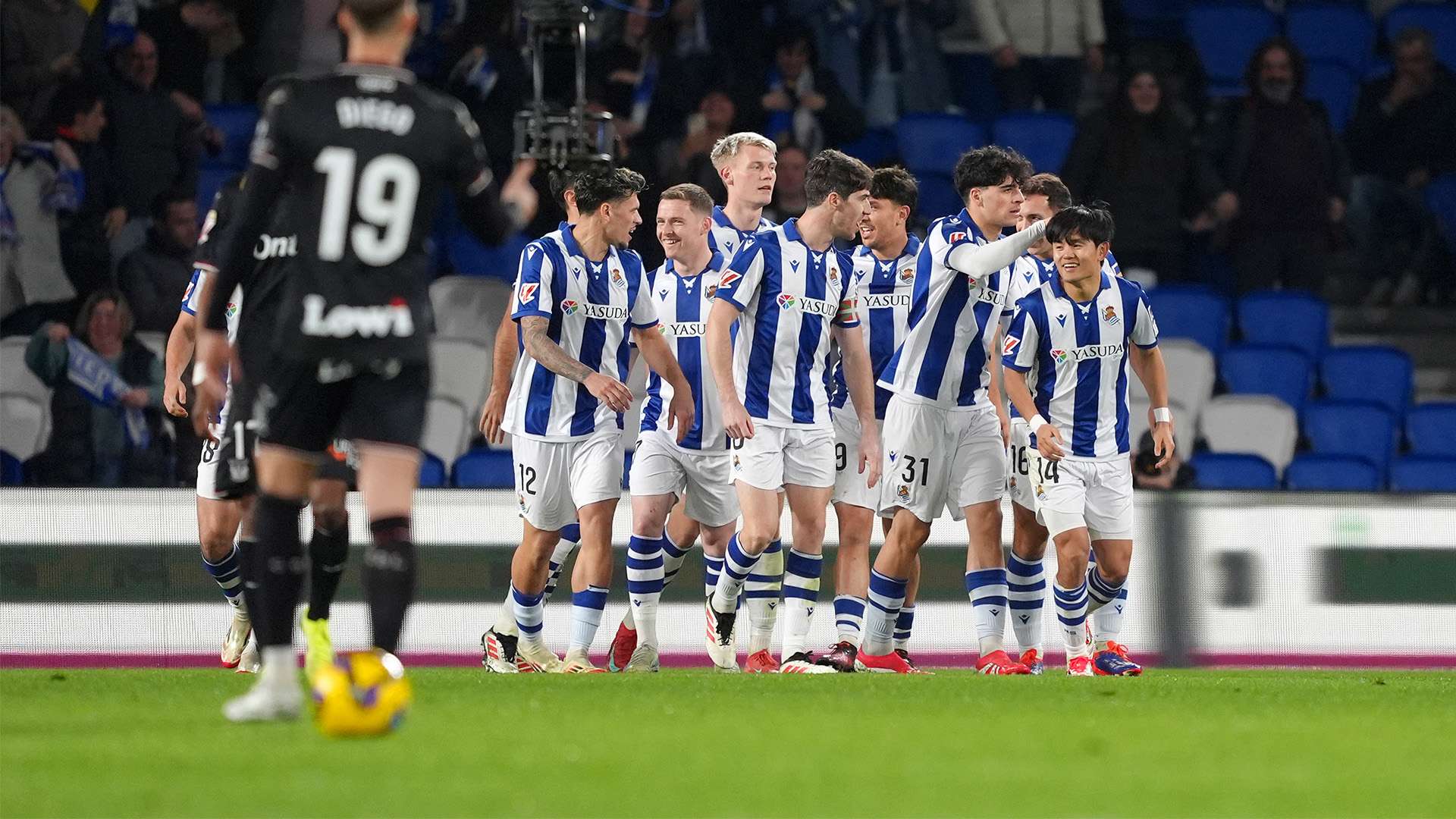 广东队以 广东队以